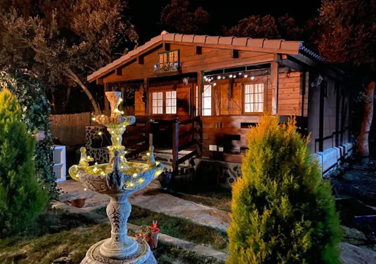 Encantadora cabaña de madera Albalate De Zorita Exterior foto